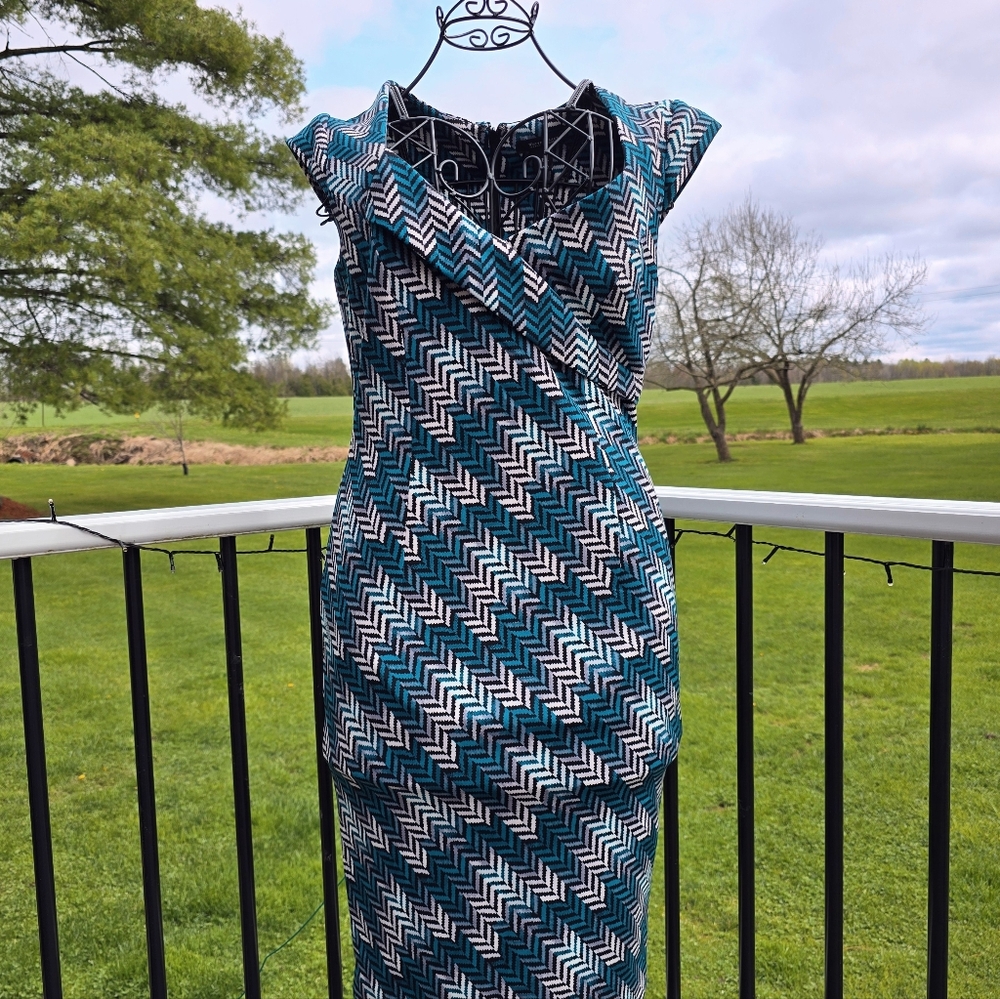 WHBM Herringbone Knit Sheath Dress, Size 10, EUC